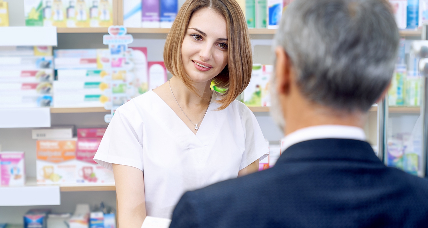 travailler officine etudiant pharmacie